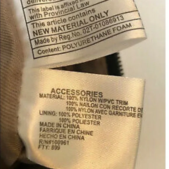 Tutilo New York black nylon wristlet lap top bag size 12/9 Guc - Picture 6 of 13